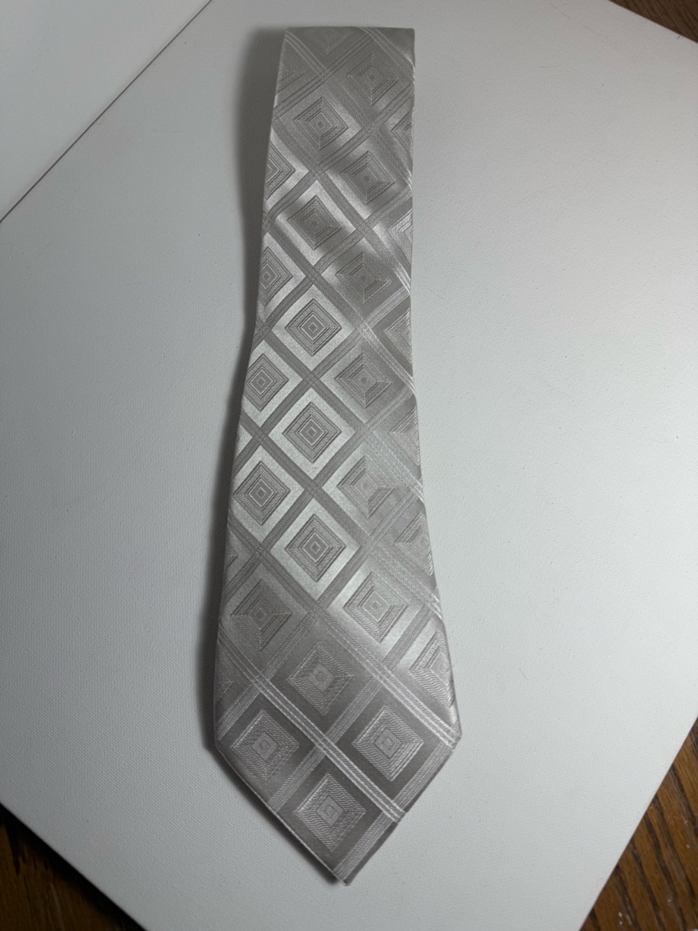 Geoffrey Beene Grey Repp 100% Silk Men's Tie Made in USA‎ EUC